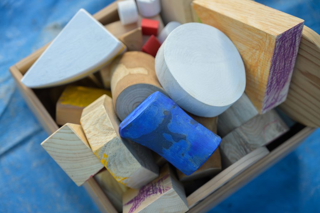 東峰村で木と遊ぼう 子供木工体験 フラワーズ 源流の森づくり