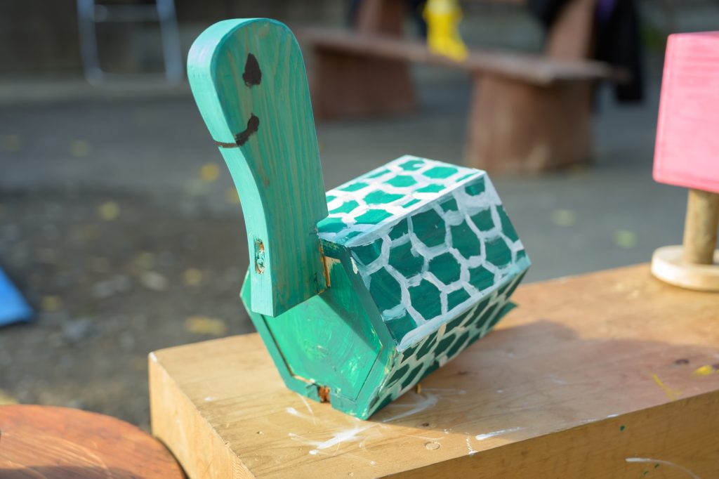 東峰村で木と遊ぼう 子供木工体験 フラワーズ 源流の森づくり