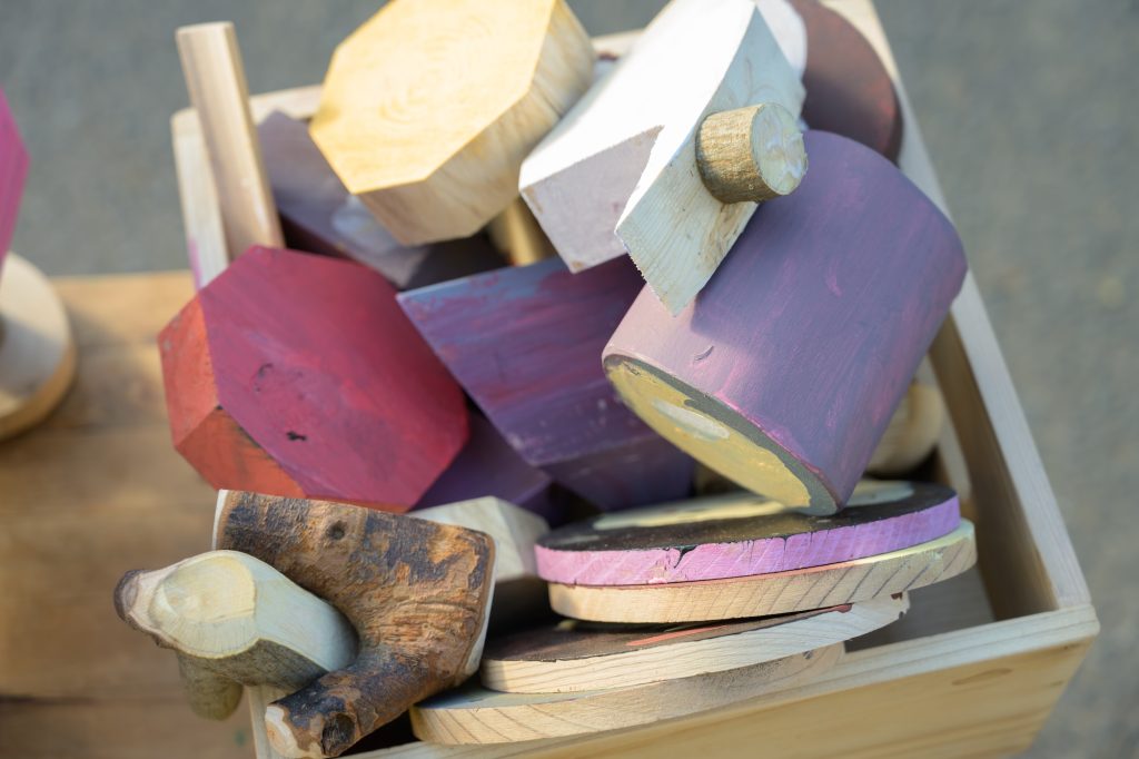 東峰村で木と遊ぼう 子供木工体験 フラワーズ 源流の森づくり